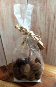 Orzechy nerkowca w czekoladzie mlecznej z pyłkiem 100g