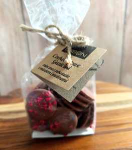 Czekoladowe guziczki- czekolada mleczna z miodem i malinami 100g 